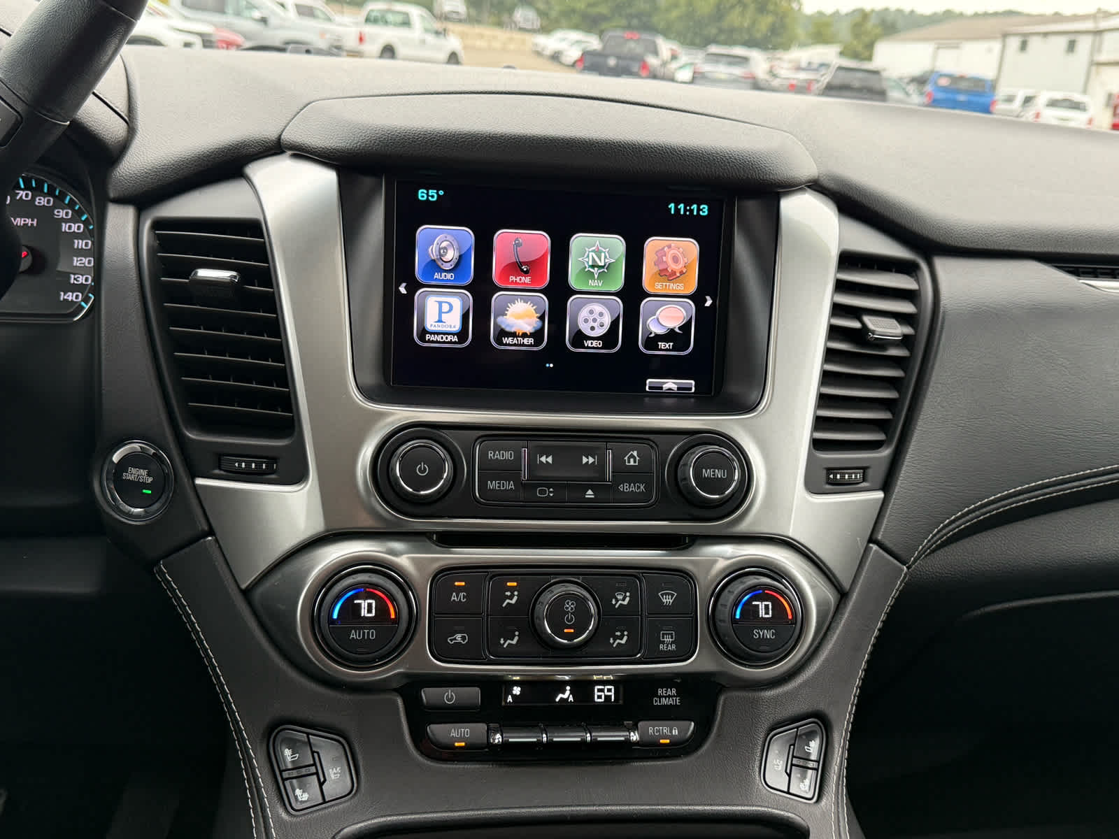 2015 Chevrolet Suburban LTZ photo 21