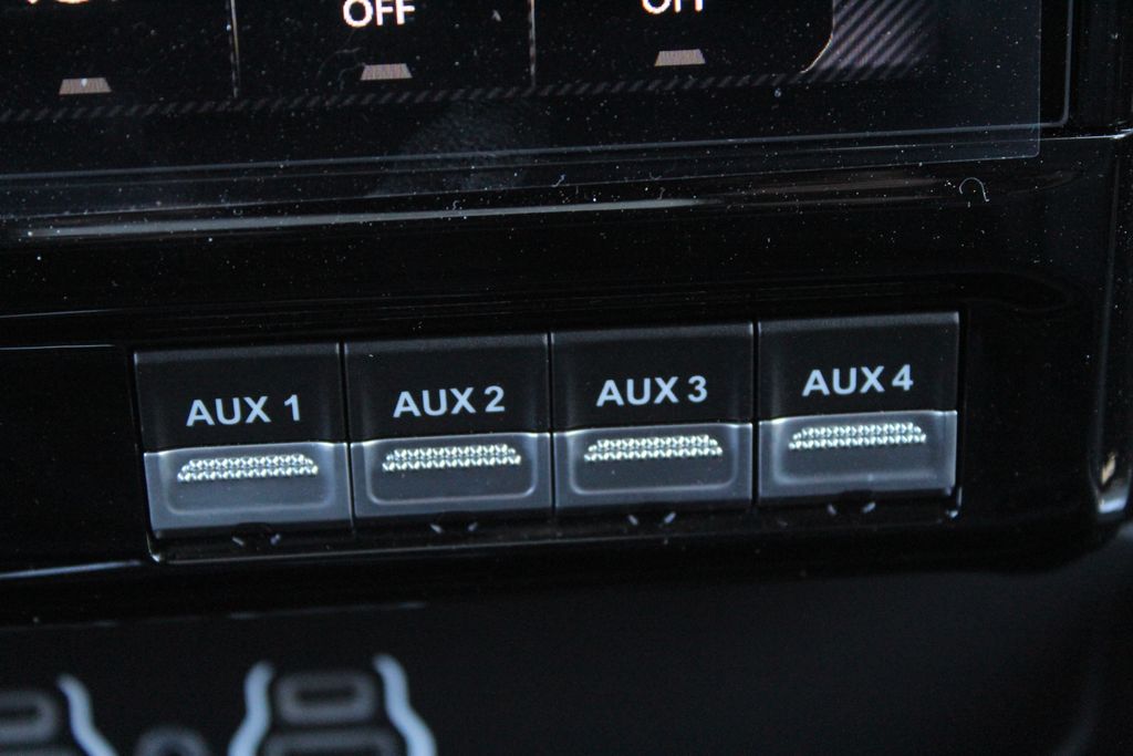 2025 Ram 3500 Laramie photo 24