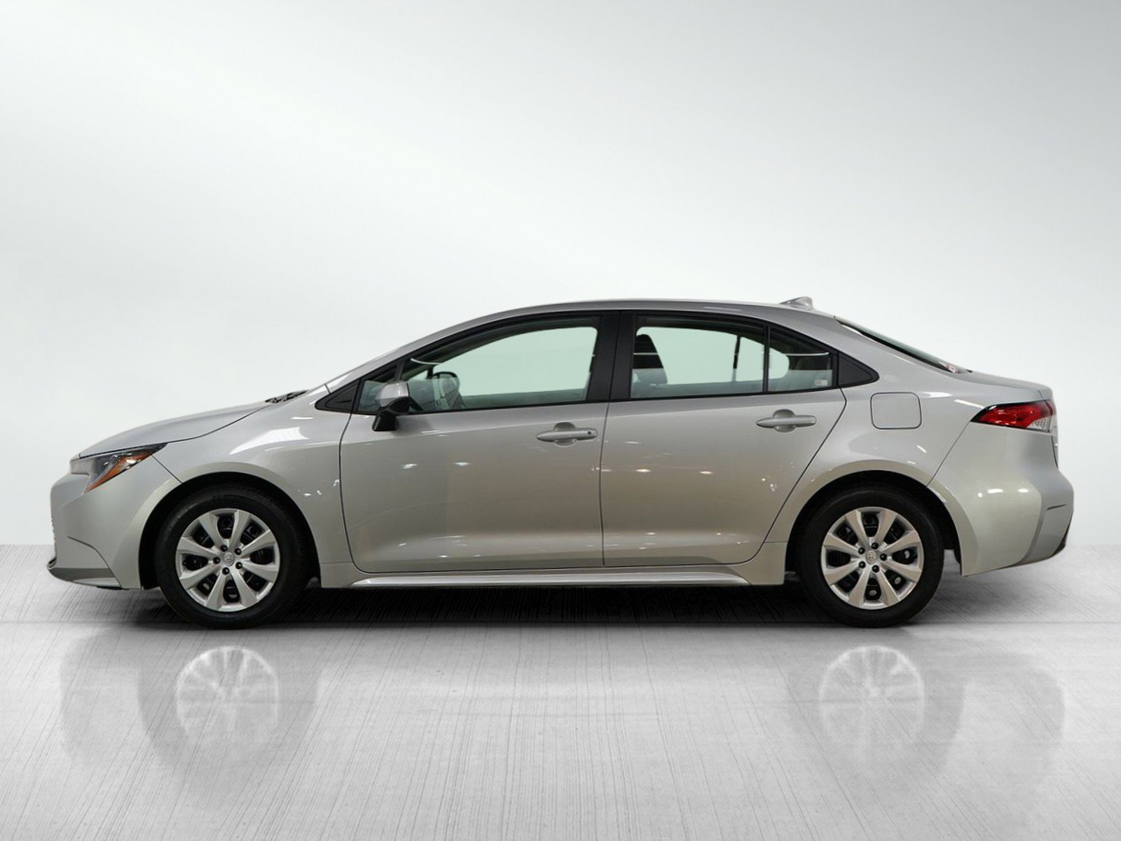 2024 Toyota Corolla LE photo 2