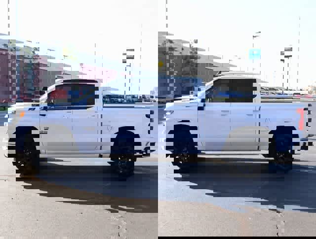 2024 Chevrolet Silverado 1500 RST photo 24