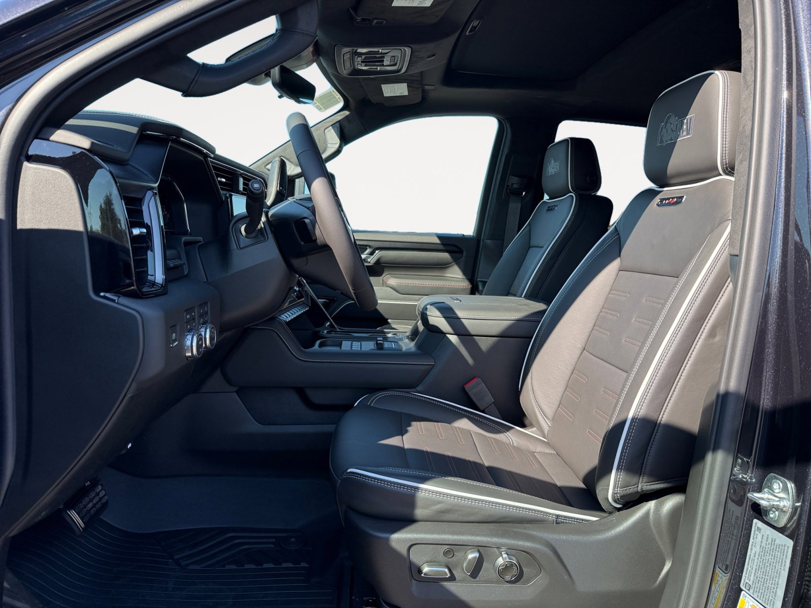 2025 Gmc Sierra HD AT4X photo 10