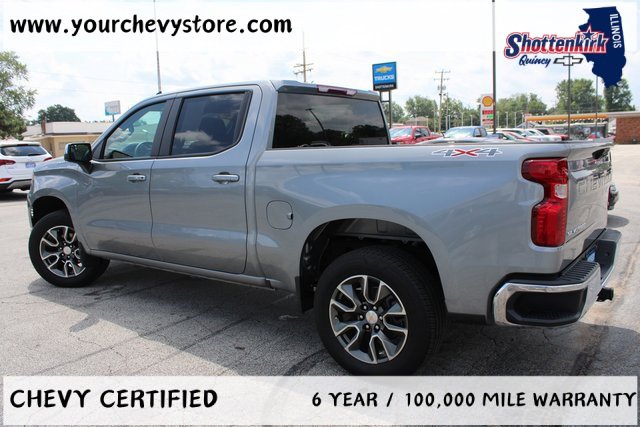 2025 Chevrolet Silverado 1500 LT photo 2