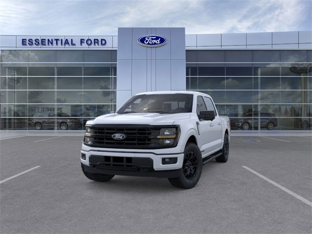 2025 Ford F-150 XLT photo 2