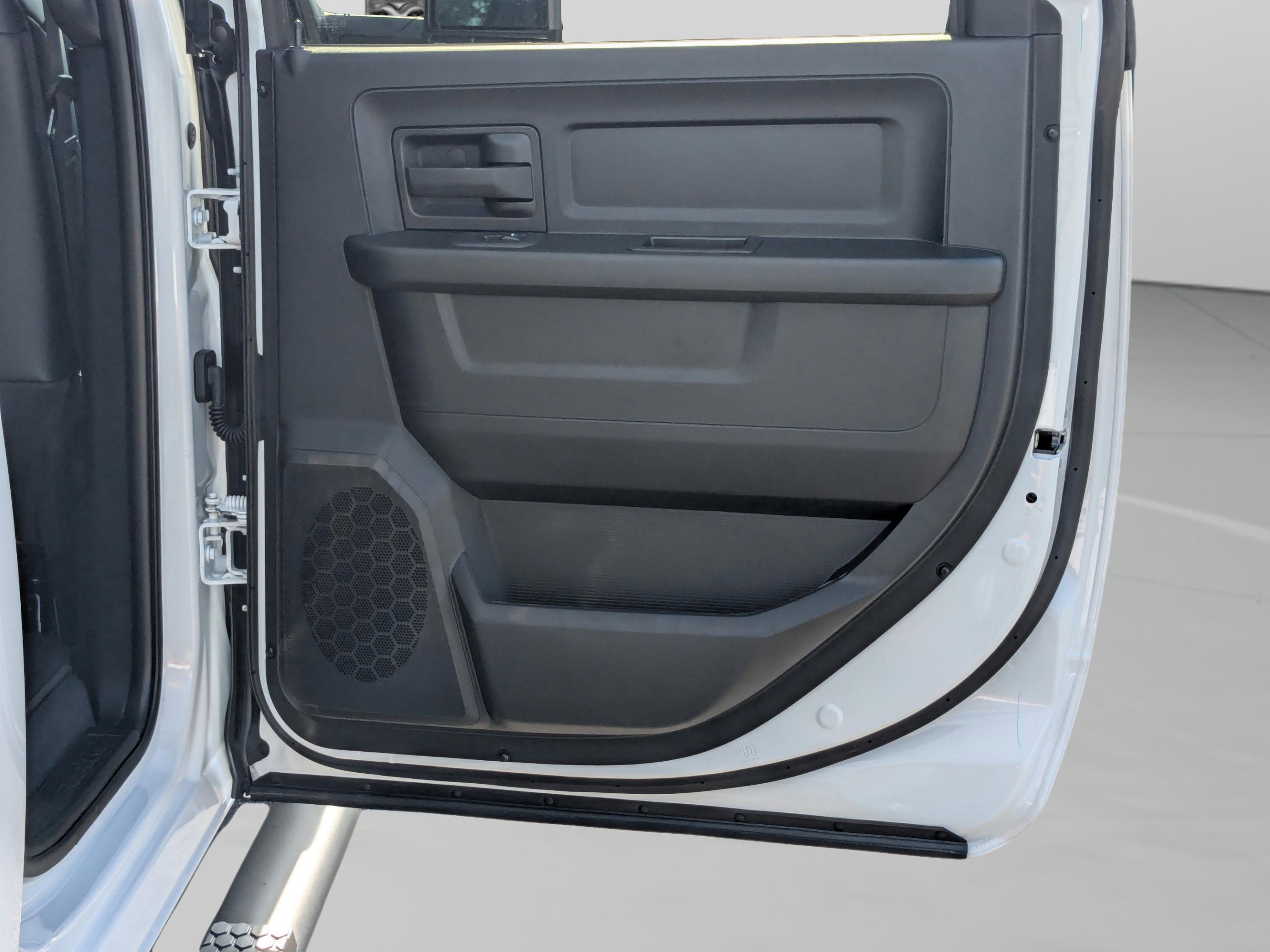 2025 Ram 3500 Tradesman photo 39
