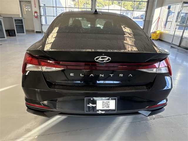 2021 Hyundai Elantra SEL photo 4
