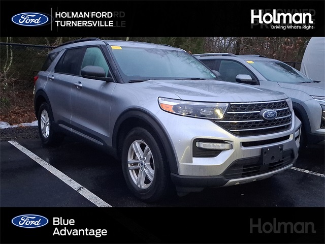 2023 Ford Explorer XLT's photo