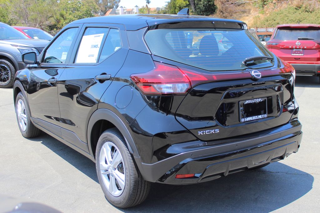 2025 Nissan Kicks Play S photo 7