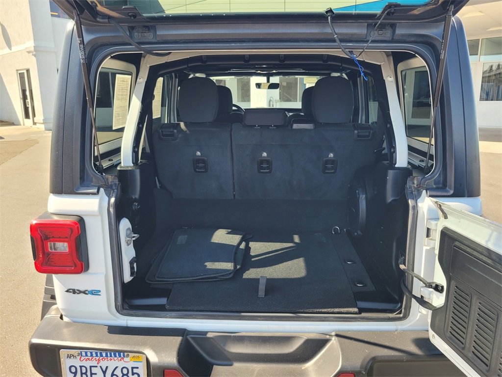 2022 Jeep Wrangler 4xe Unlimited Rubicon photo 10