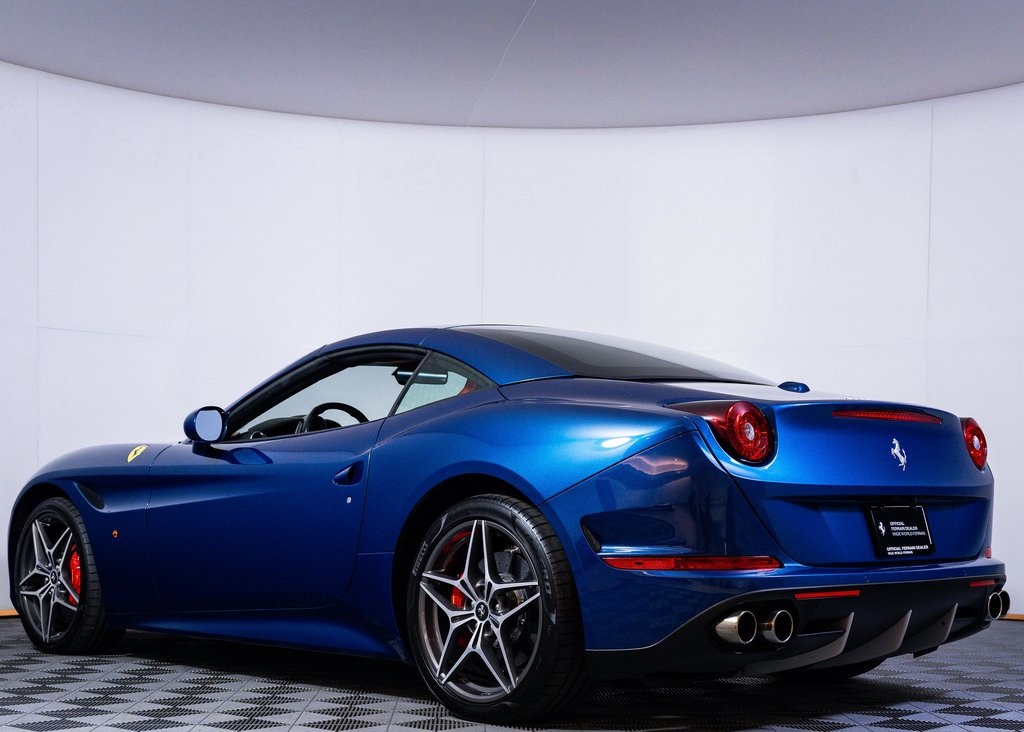 Certified Used 2017 Blu Abu Dhabi Metallic Ferrari T image 13