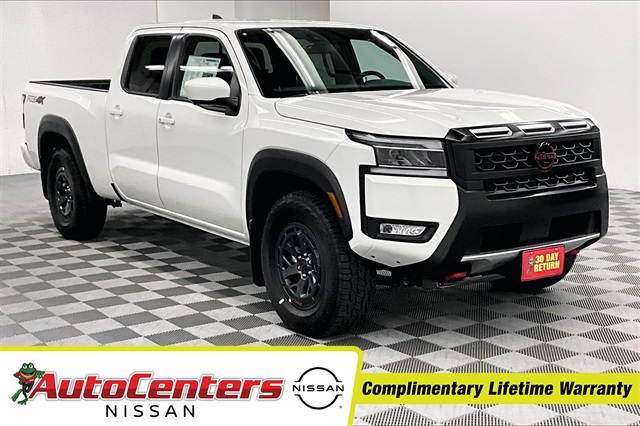 2025 Nissan Frontier PRO-4X's photo