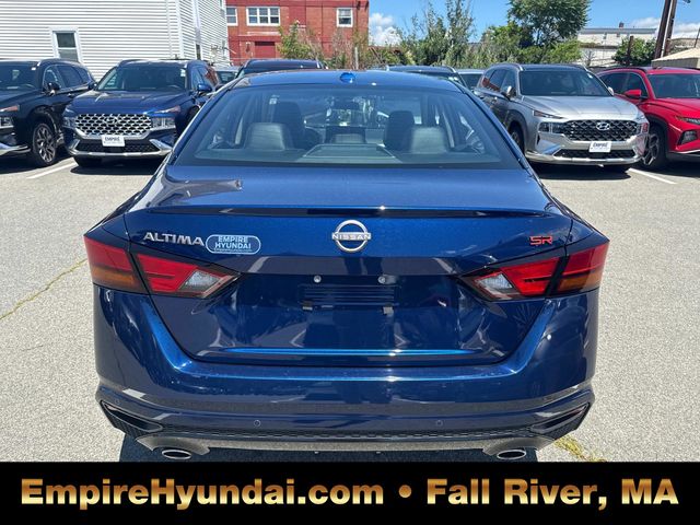 2024 Nissan Altima 2.5 SR photo 4
