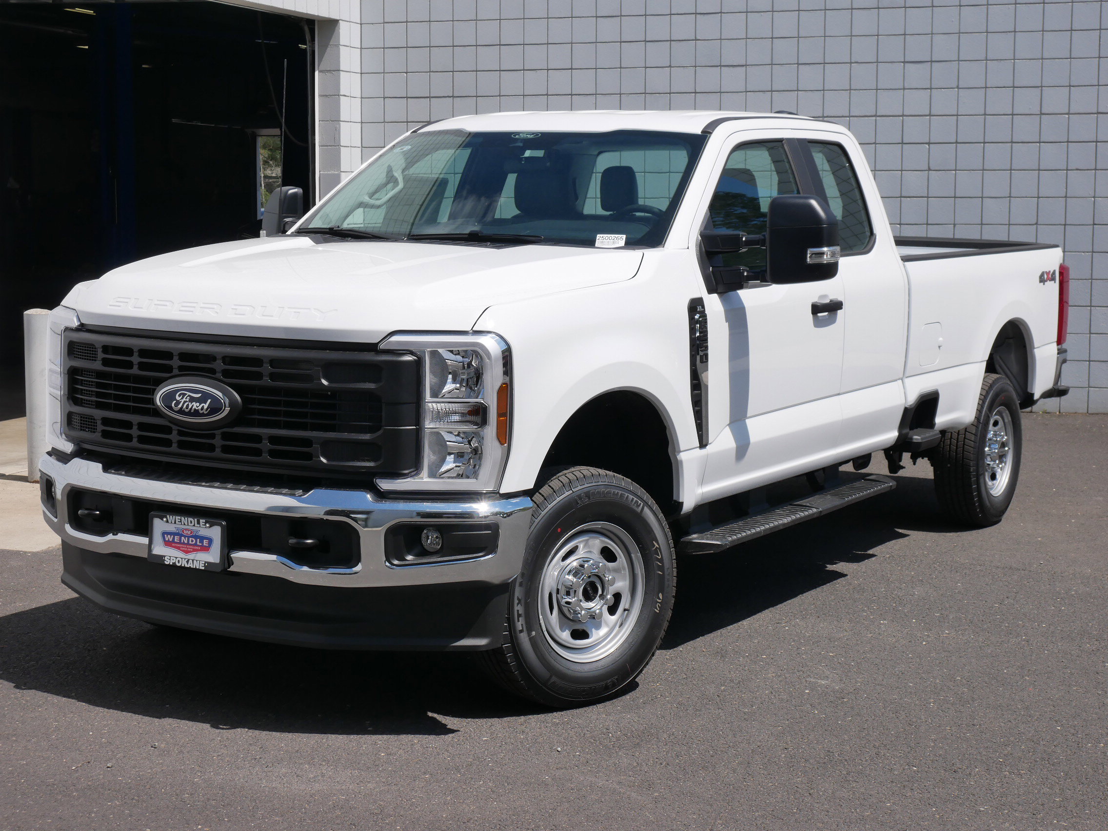 2025 Ford F-250 XL photo 2