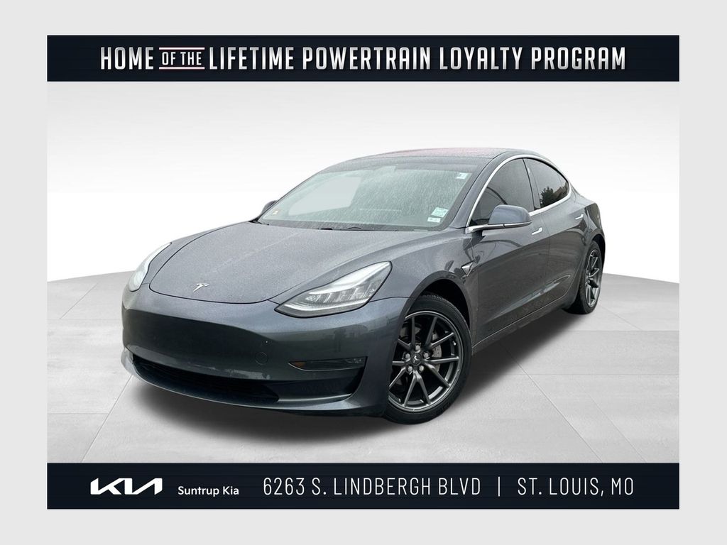 2019 Tesla Model 3 Base's photo