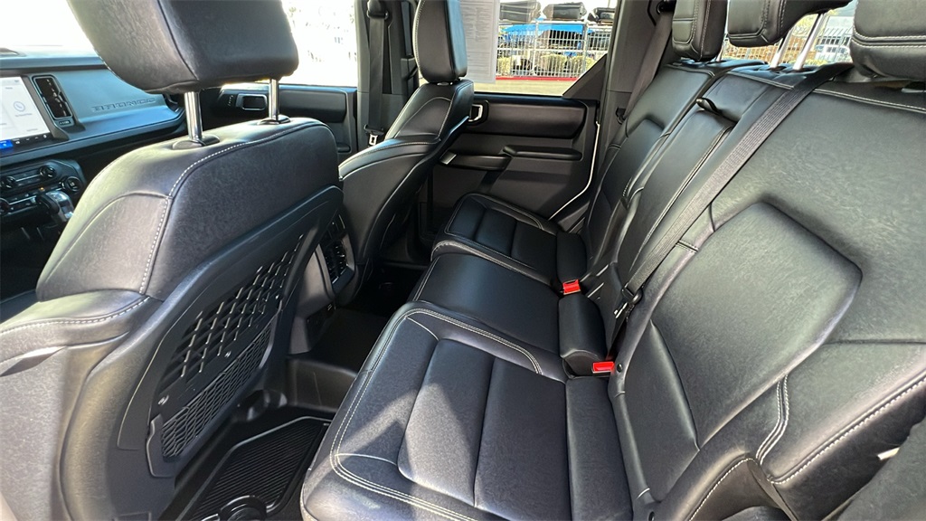 2025 Ford Bronco Badlands photo 4