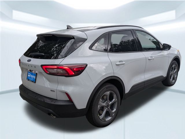 2025 Ford Escape ST-Line photo 4