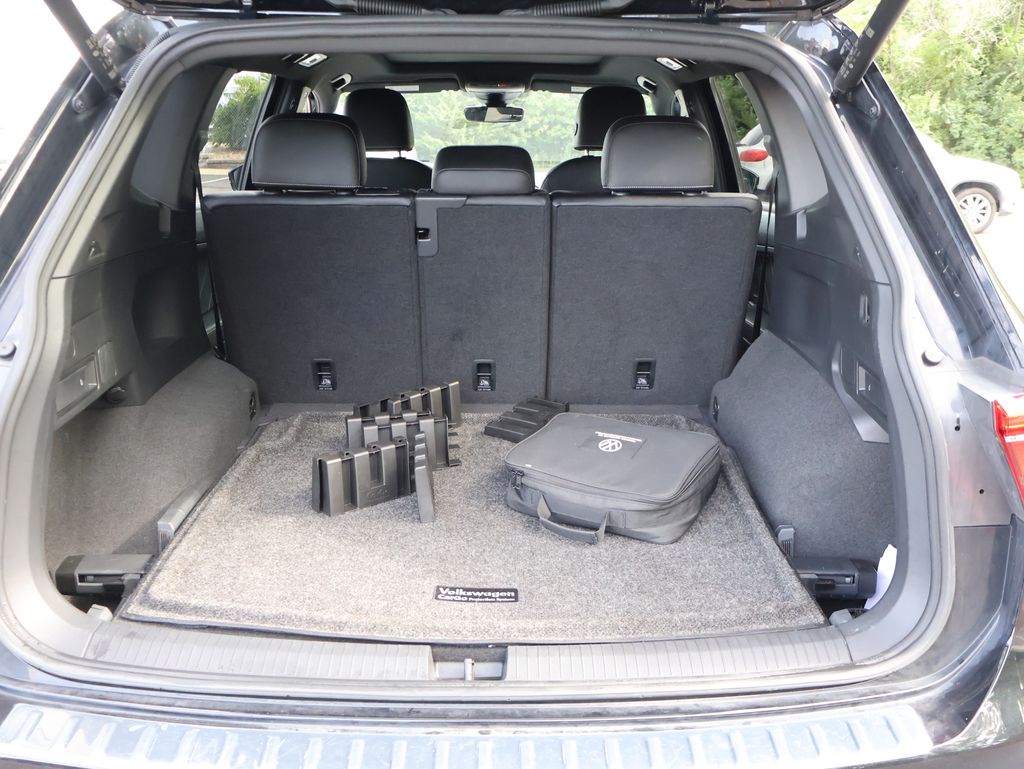 2022 Volkswagen Tiguan SEL Premium R-Line photo 21