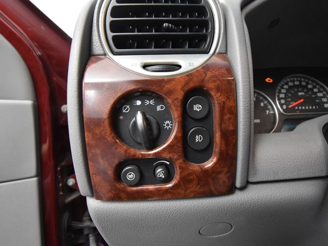 2009 Gmc Envoy Denali photo 25
