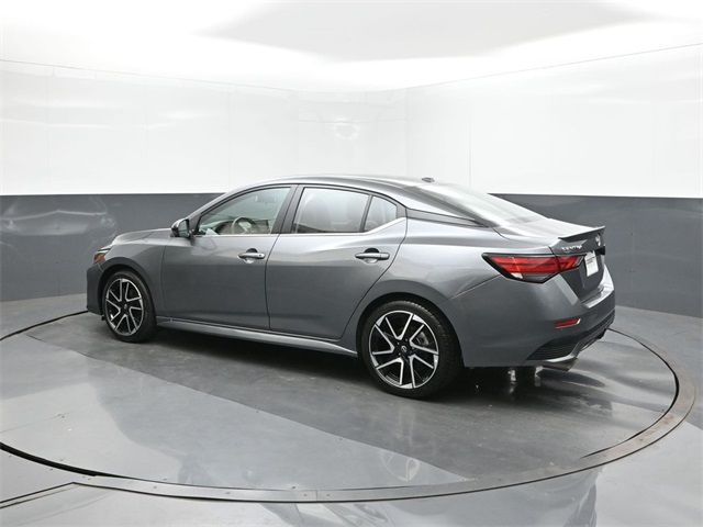 2025 Nissan Sentra SR photo 4