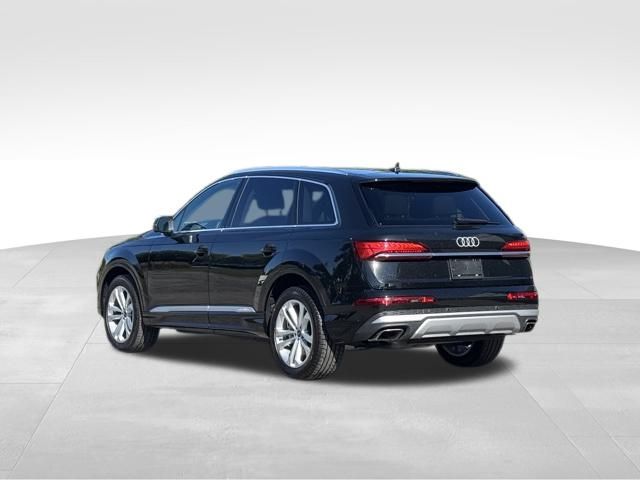 2025 Audi Q7 55 Premium Plus photo 4