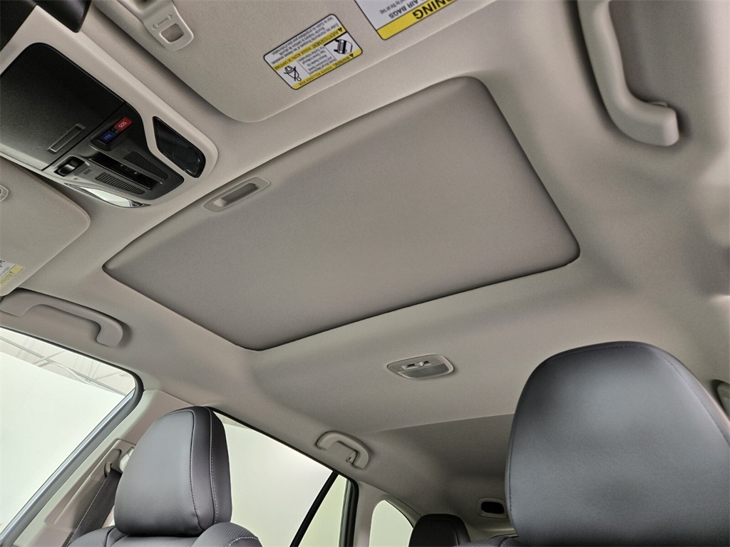 2025 Subaru Outback Limited XT photo 7