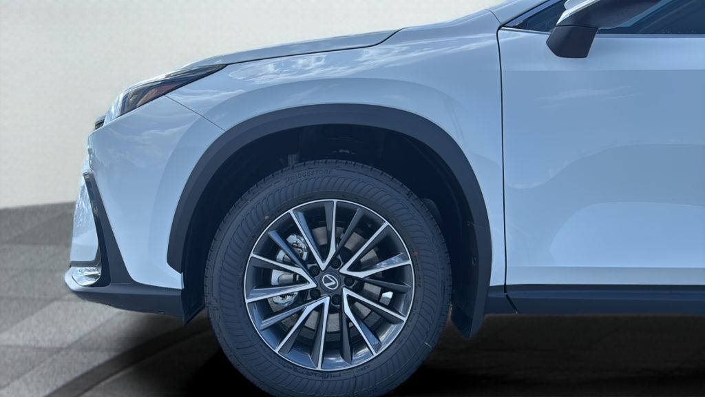 2026 Lexus NX 350 photo 14