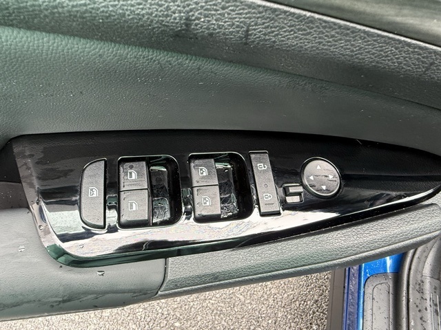 2023 Kia Sportage X-Line photo 12