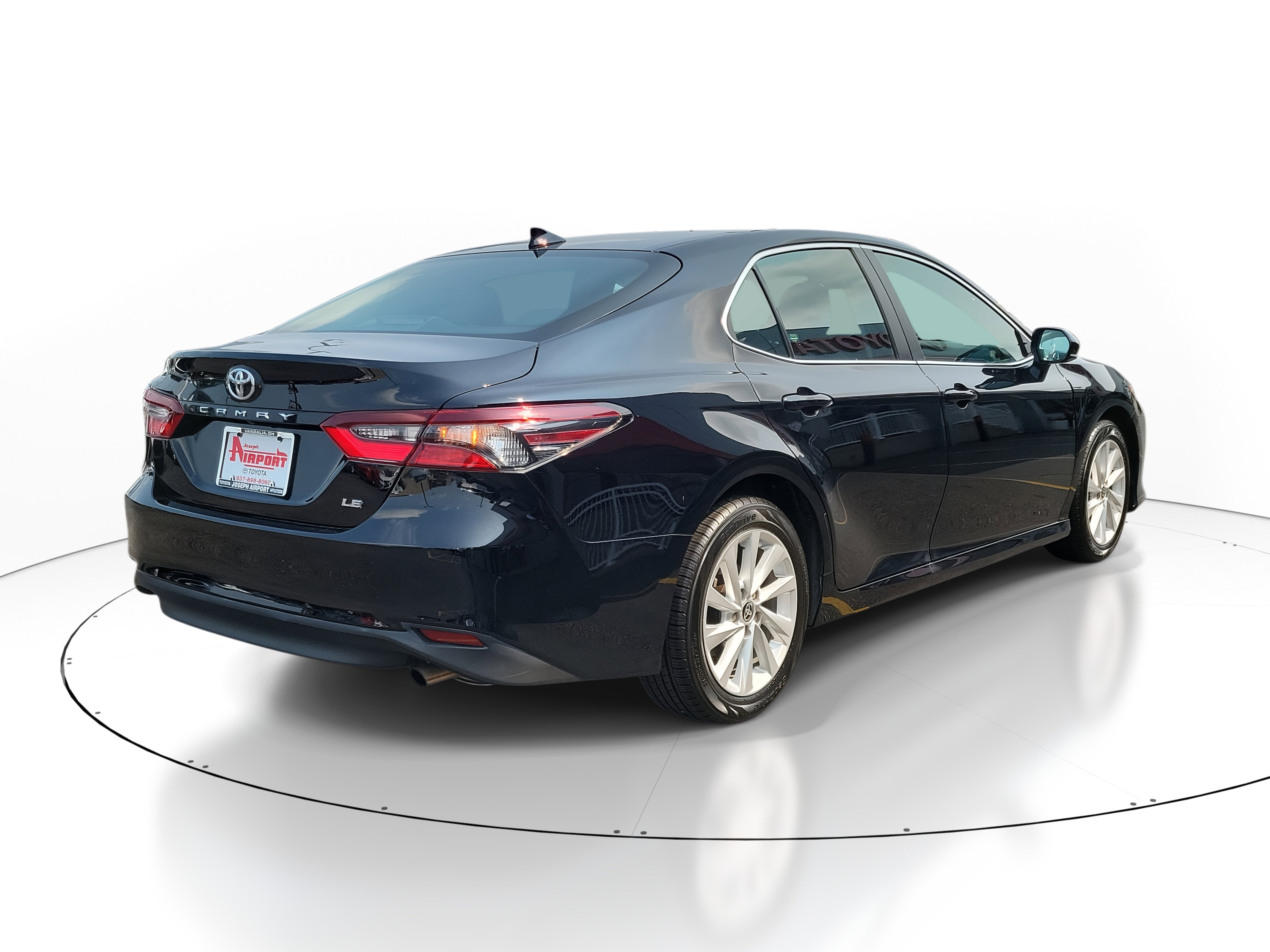 2024 Toyota Camry LE photo 4