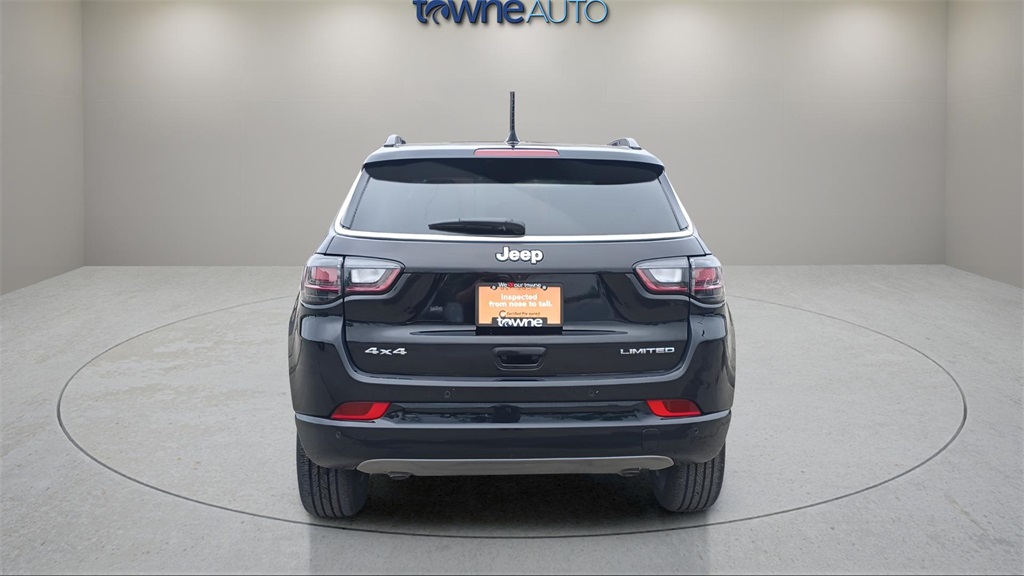 2024 Jeep Compass Limited photo 3
