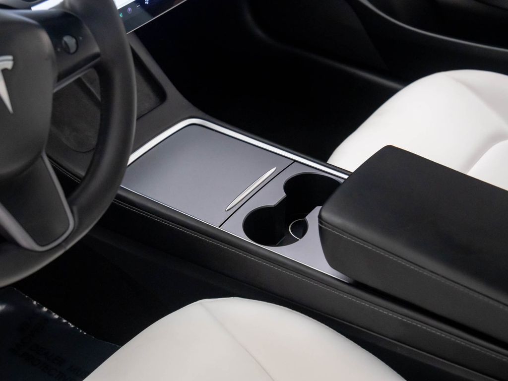 2023 Tesla Model 3 Performance photo 10