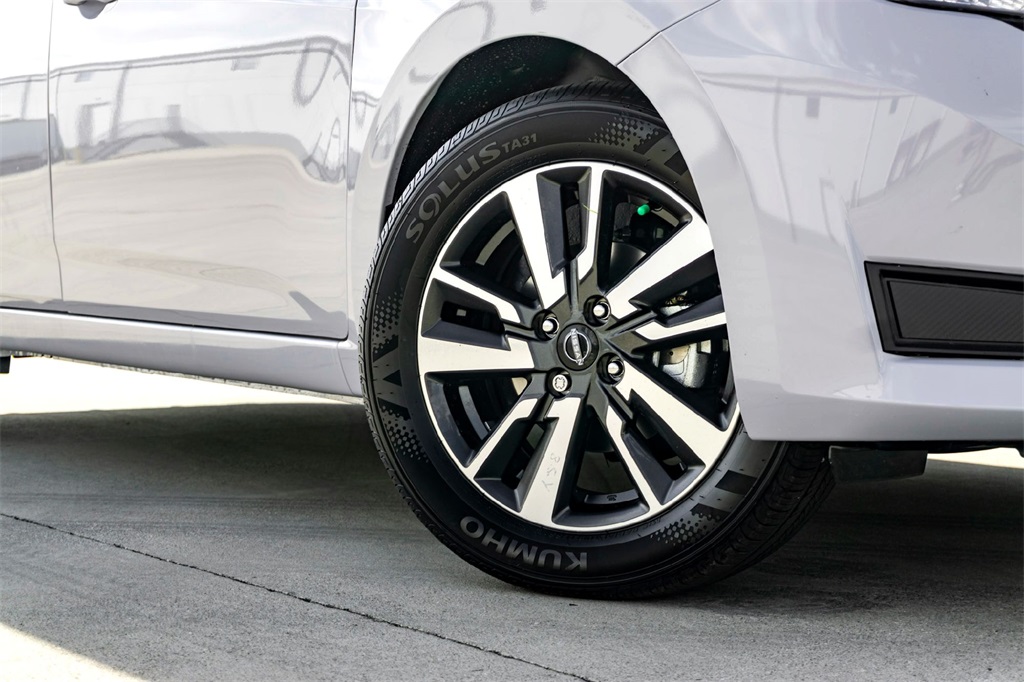 2025 Nissan Versa SV photo 2