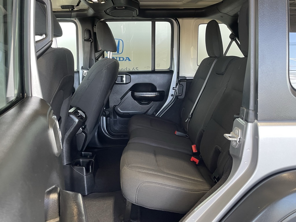 2019 Jeep Wrangler Unlimited Sport S photo 9
