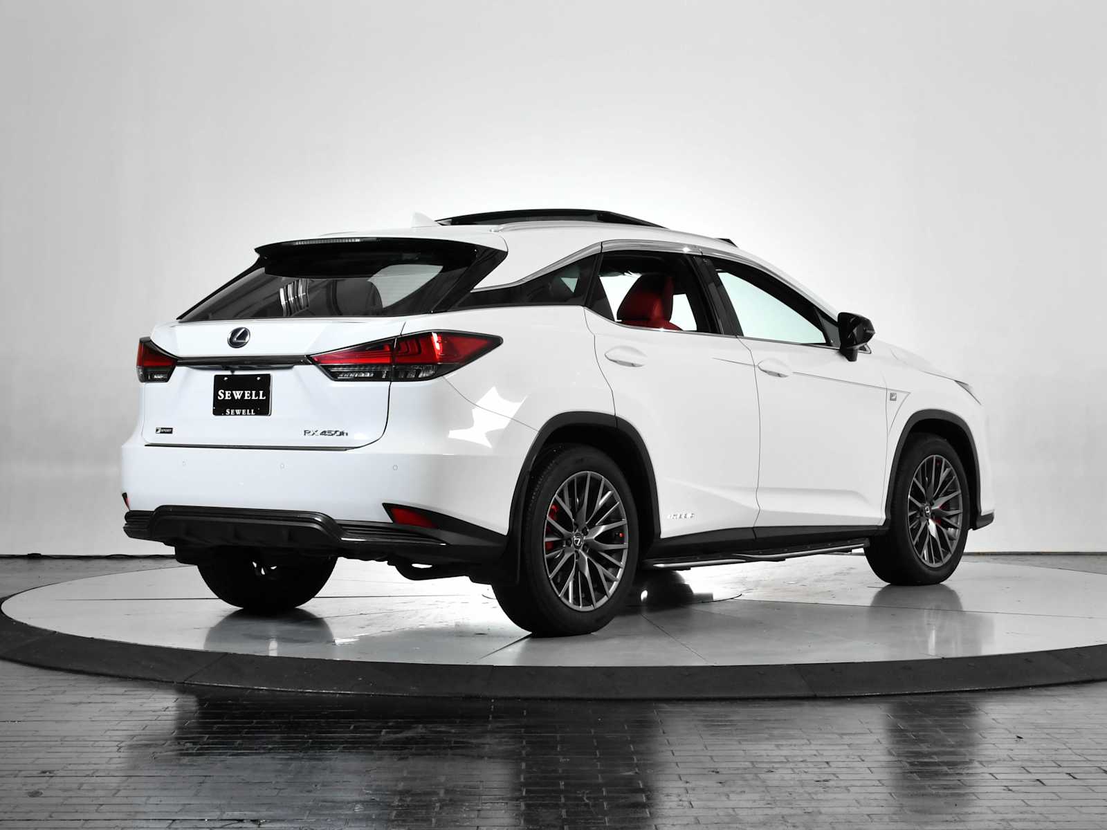 Image 6 of Certified Pre-Owned 2022 Lexus RXh F SPORT Handling