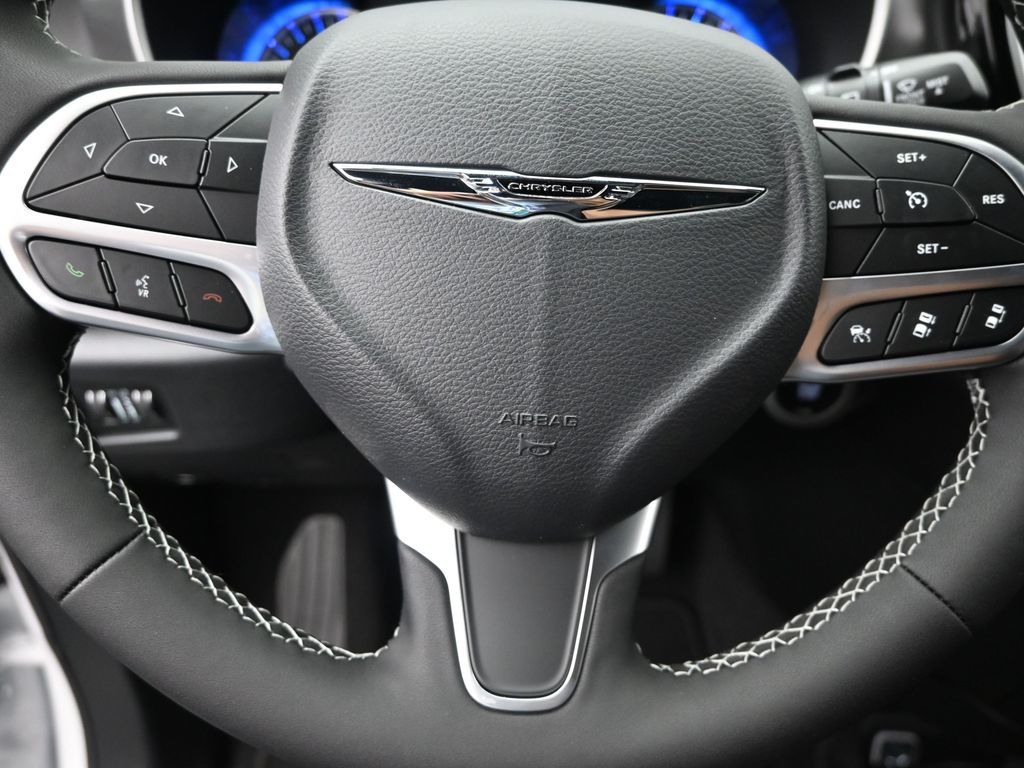 2026 Chrysler Voyager LE photo 14