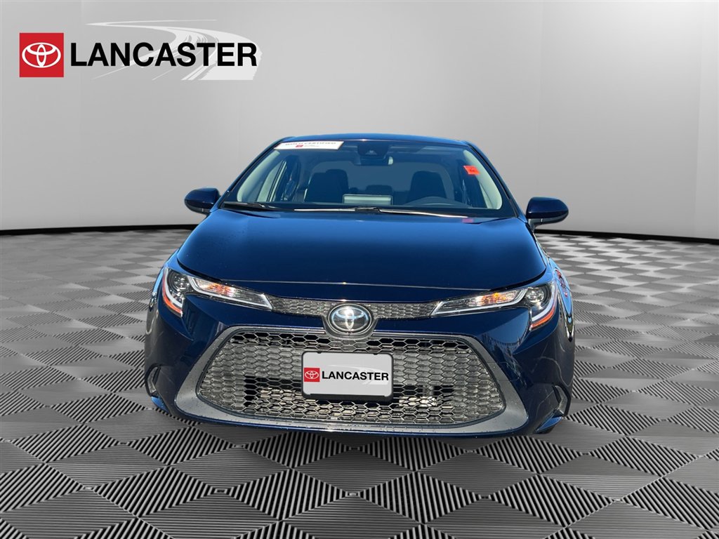 2022 Toyota Corolla LE photo 2