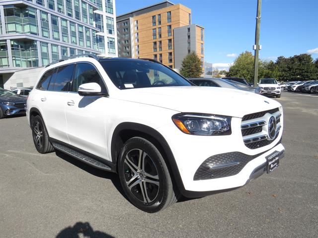 2023 Mercedes Benz GLS 450 4MATIC photo 4