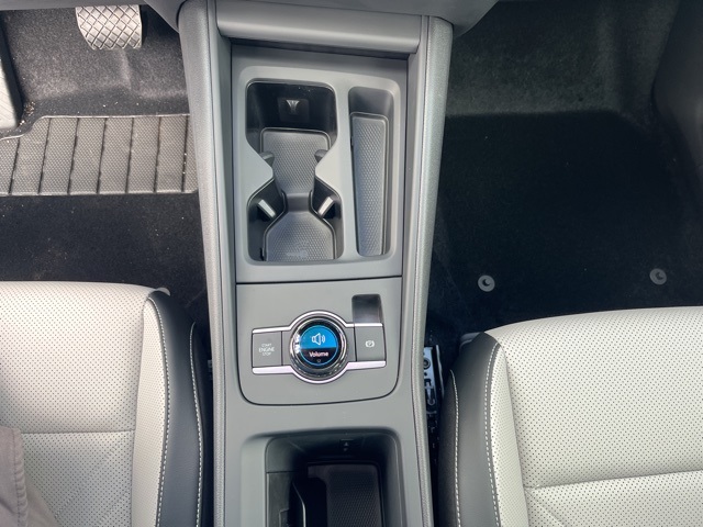 2025 Volkswagen Tiguan SE photo 16