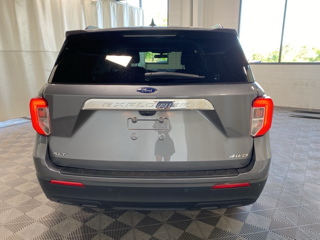 2022 Ford Explorer XLT photo 11