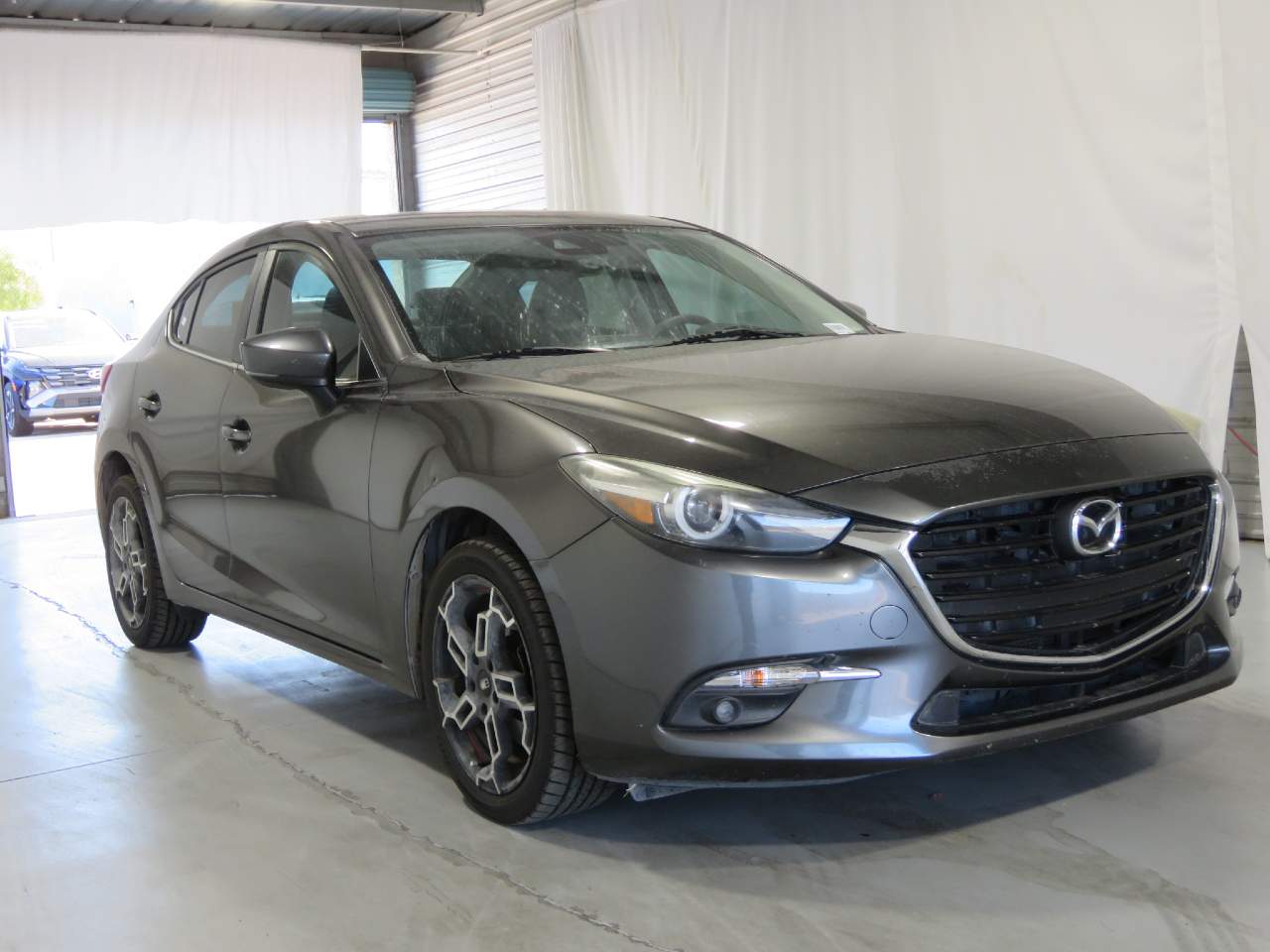 2018 Mazda Mazda3 Grand Touring photo 3