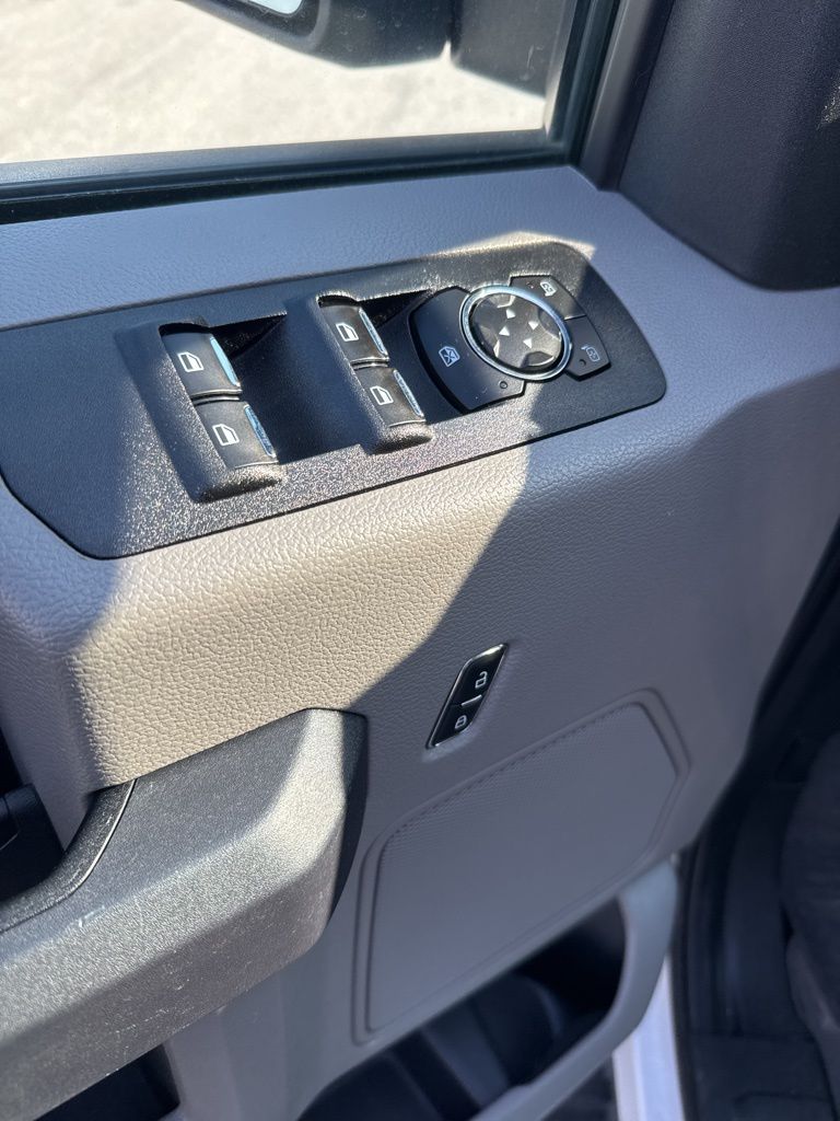 2020 Ford F-150 XL photo 3