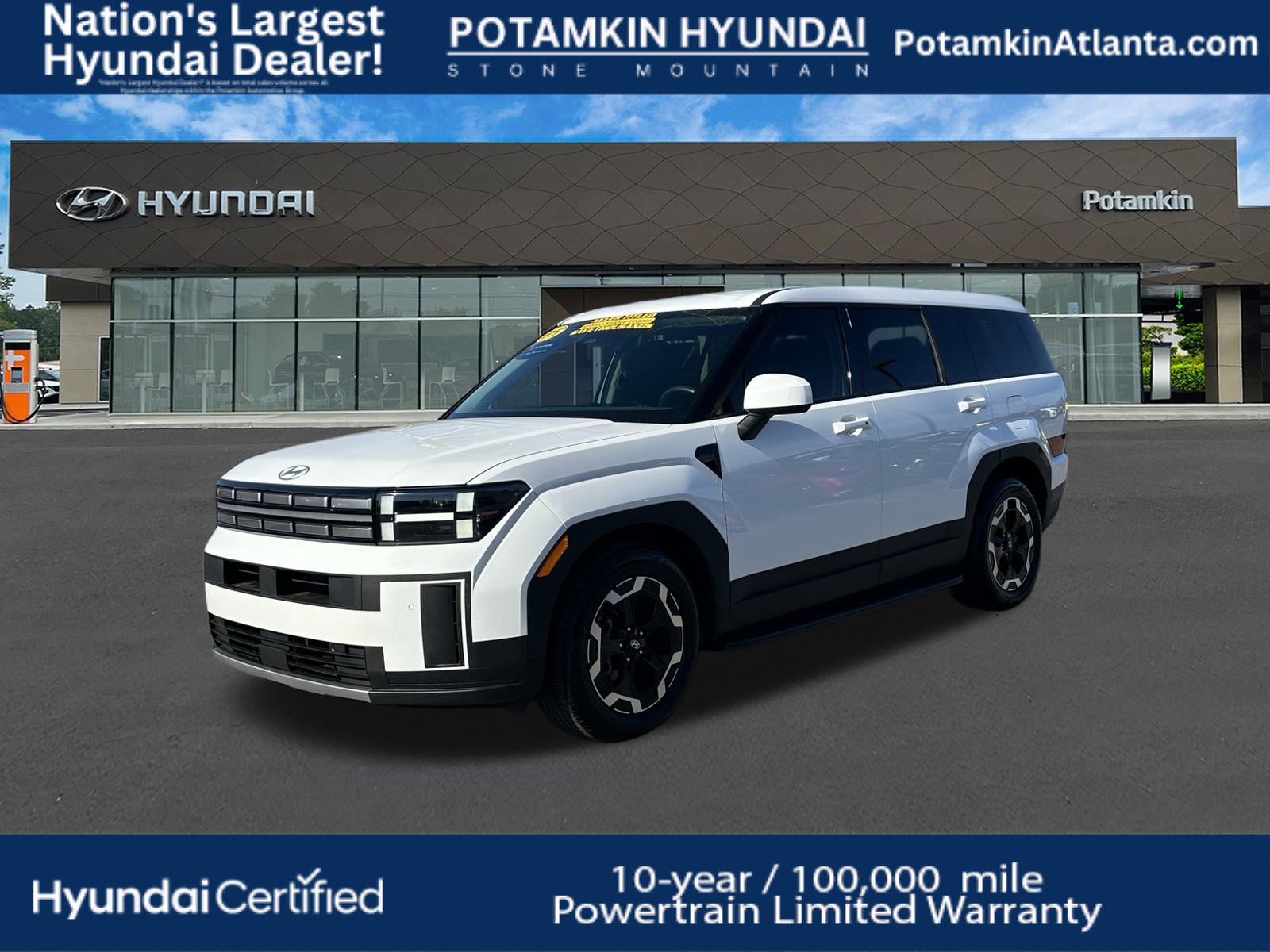 2025 Hyundai Santa Fe SE's photo