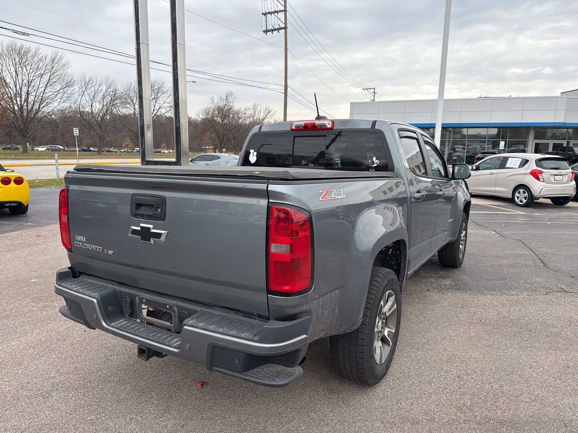 2019 Chevrolet Colorado Z71 photo 2