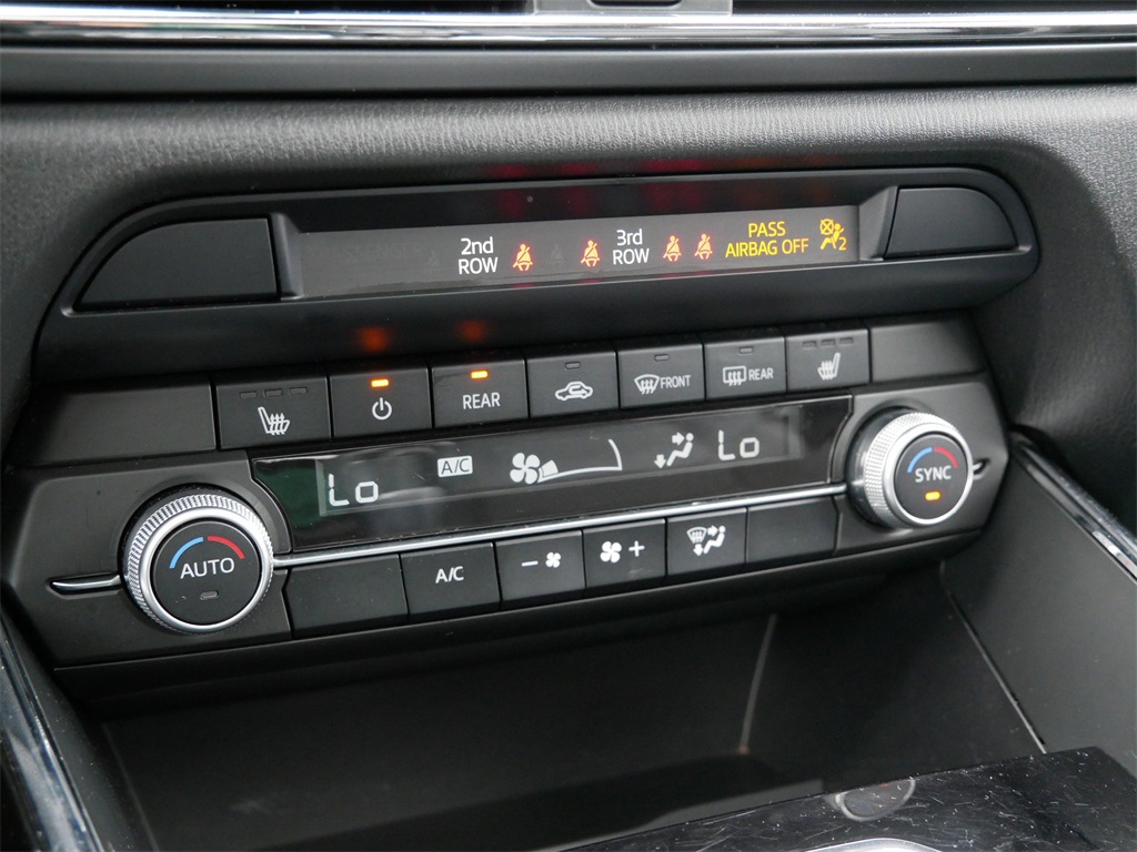 2023 Mazda CX-9 Touring photo 11