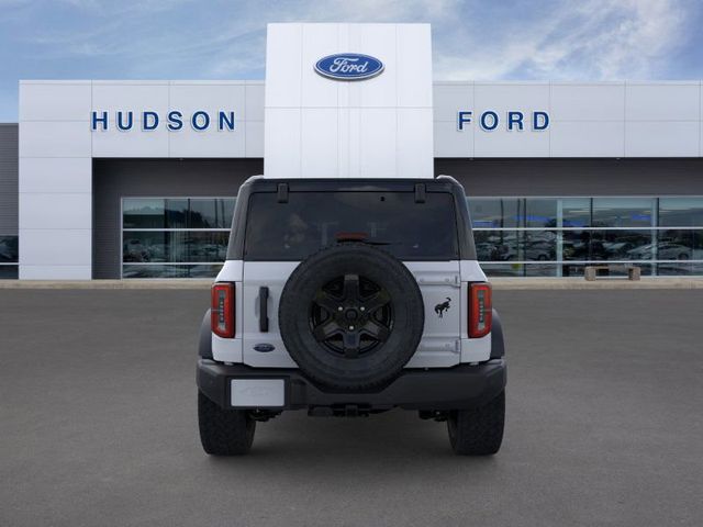 2025 Ford Bronco Outer Banks photo 4