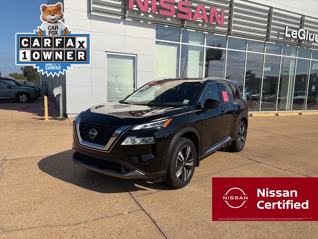 2023 Nissan Rogue SL's photo