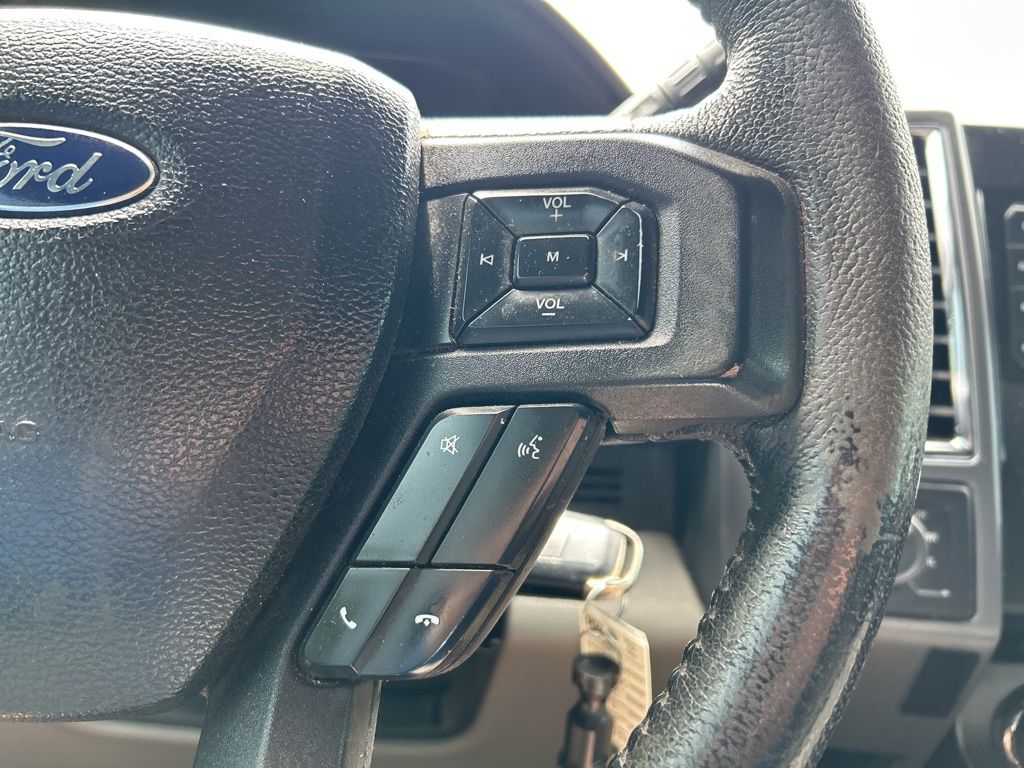 2015 Ford F-150 XLT photo 19