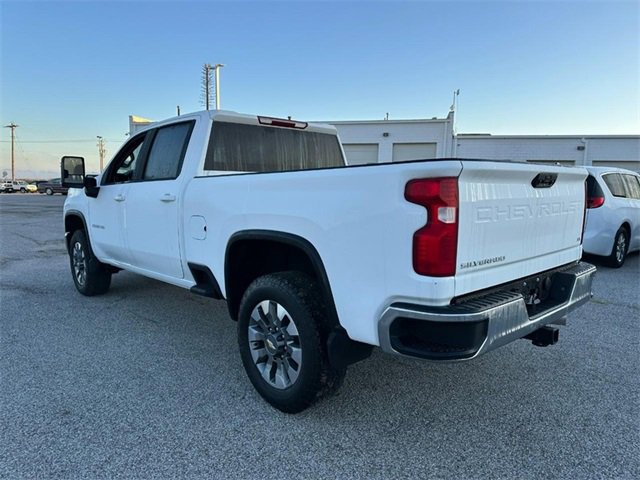 2026 Chevrolet Silverado 2500HD LT photo 3