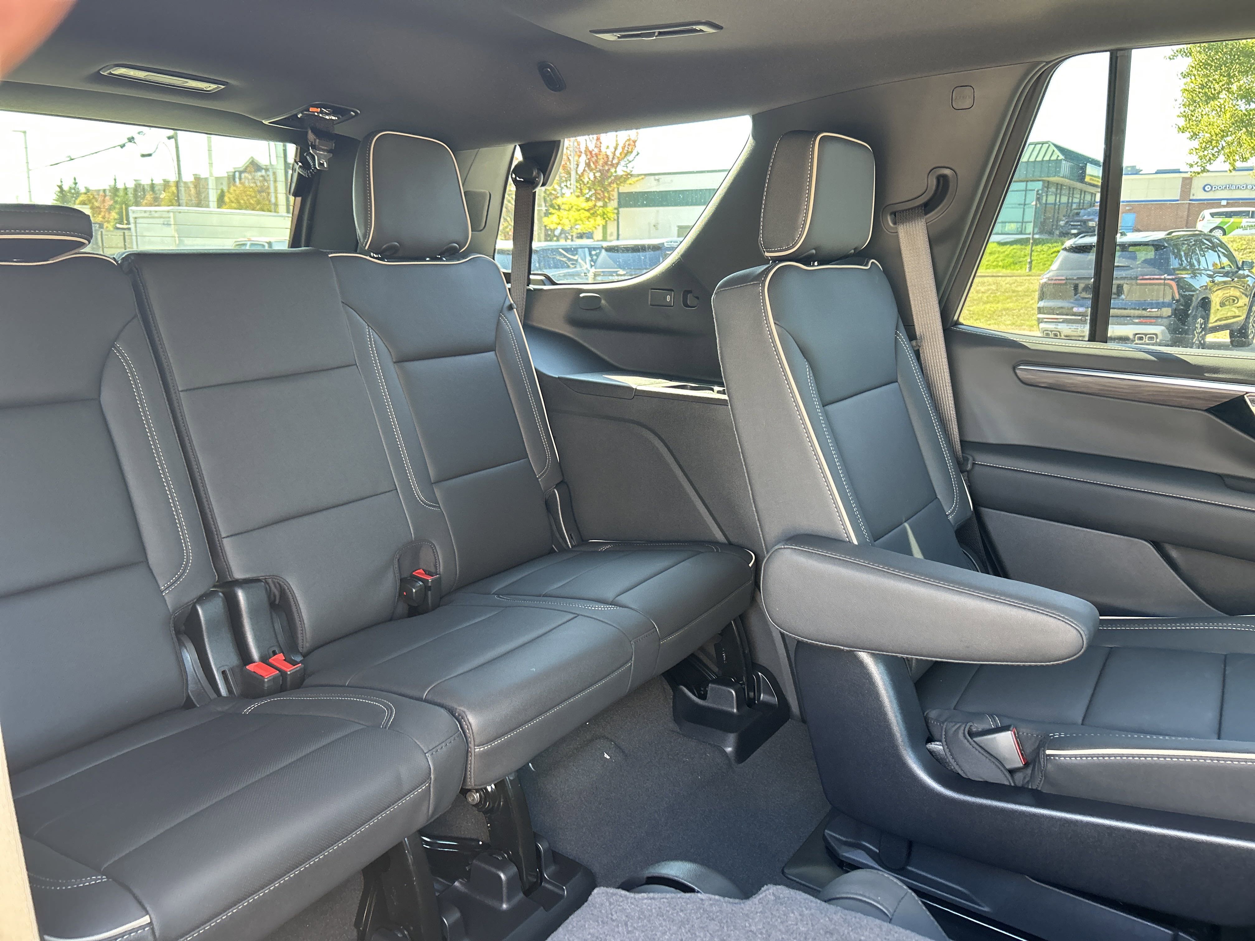 2026 Chevrolet Tahoe Premier photo 4