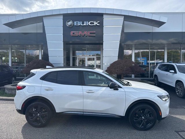 2023 Buick Envision Essence photo 30