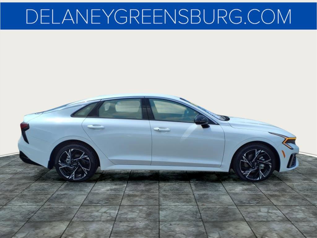 2025 Kia K5 GT-Line photo 2