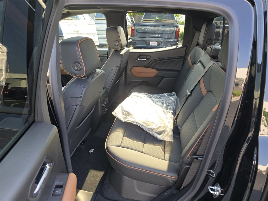 2025 Gmc Canyon AT4 photo 24